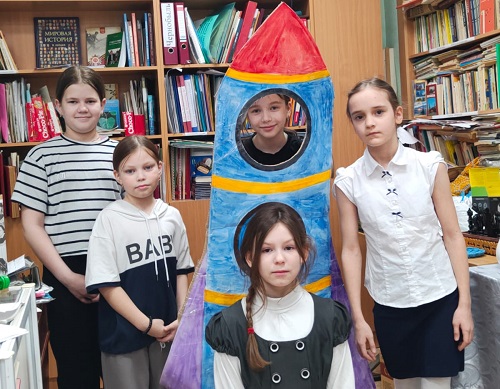 Классные часы в школьном музее Классные часы в школьном музее.